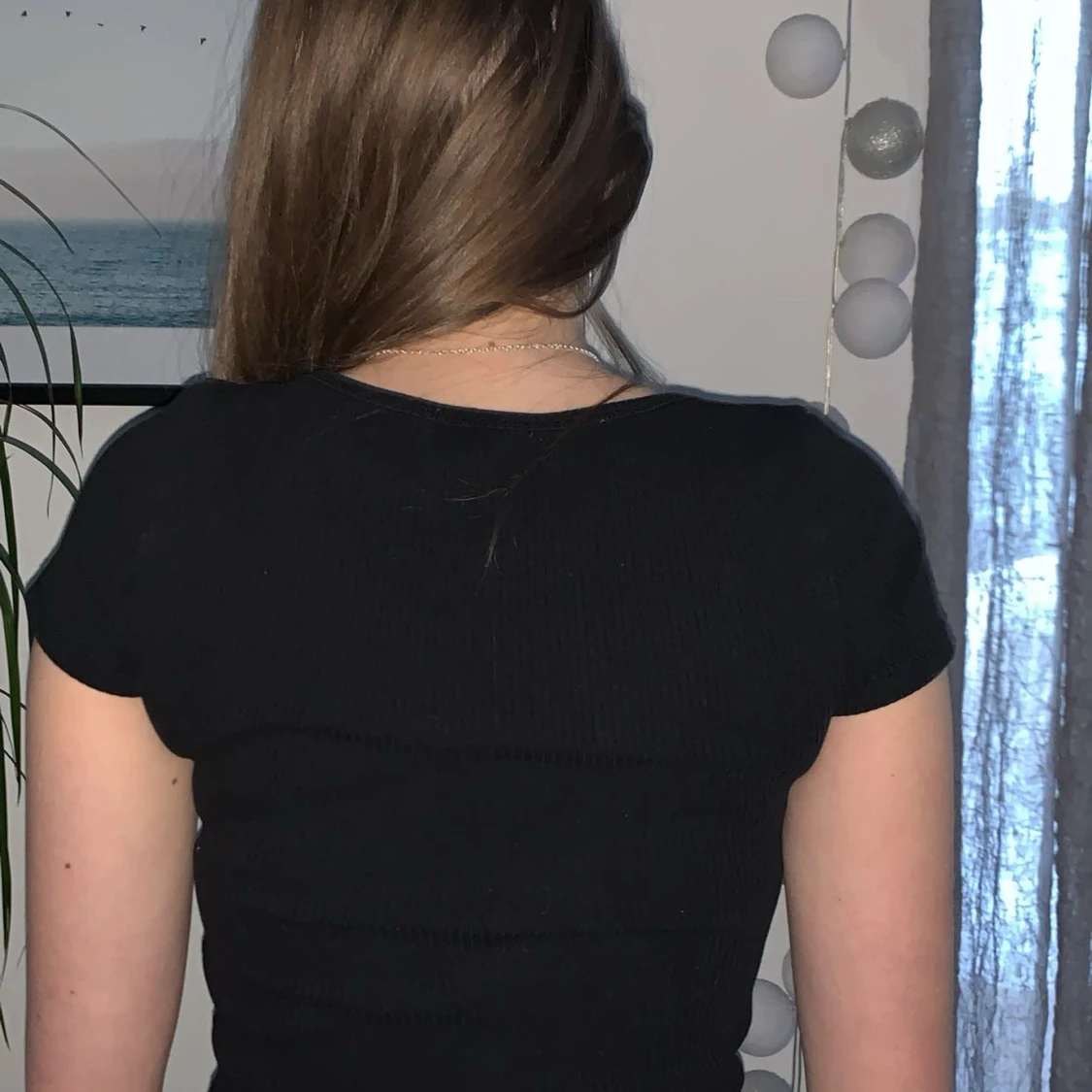 Svart u-ringad tröja - 91