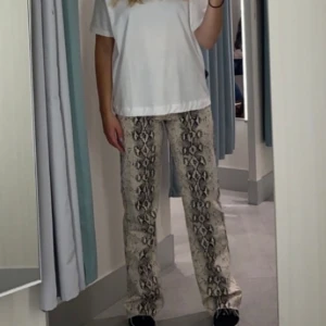 Jeans - Zara jeans, sparsamt använda