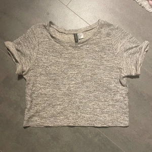 Tröja h&m - Svartvit tröja ifrån h&m💞