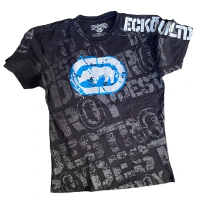 Ecko unltd vintage tshirt  - Fet! Ecko tshirt 🔥 jätte hög kvalitet tyg passar perfekt i medium 