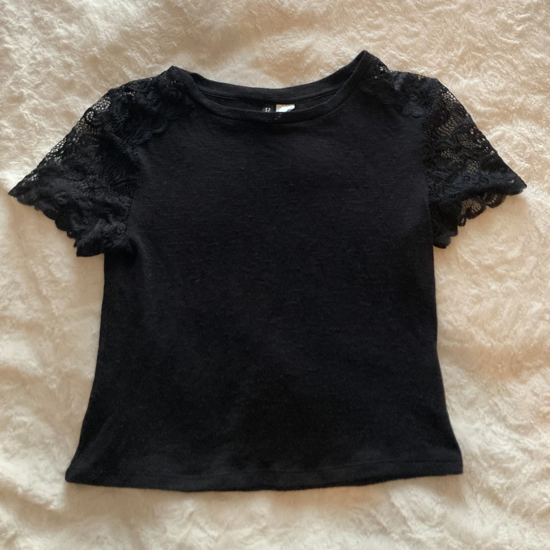 Svart spetstopp - 91