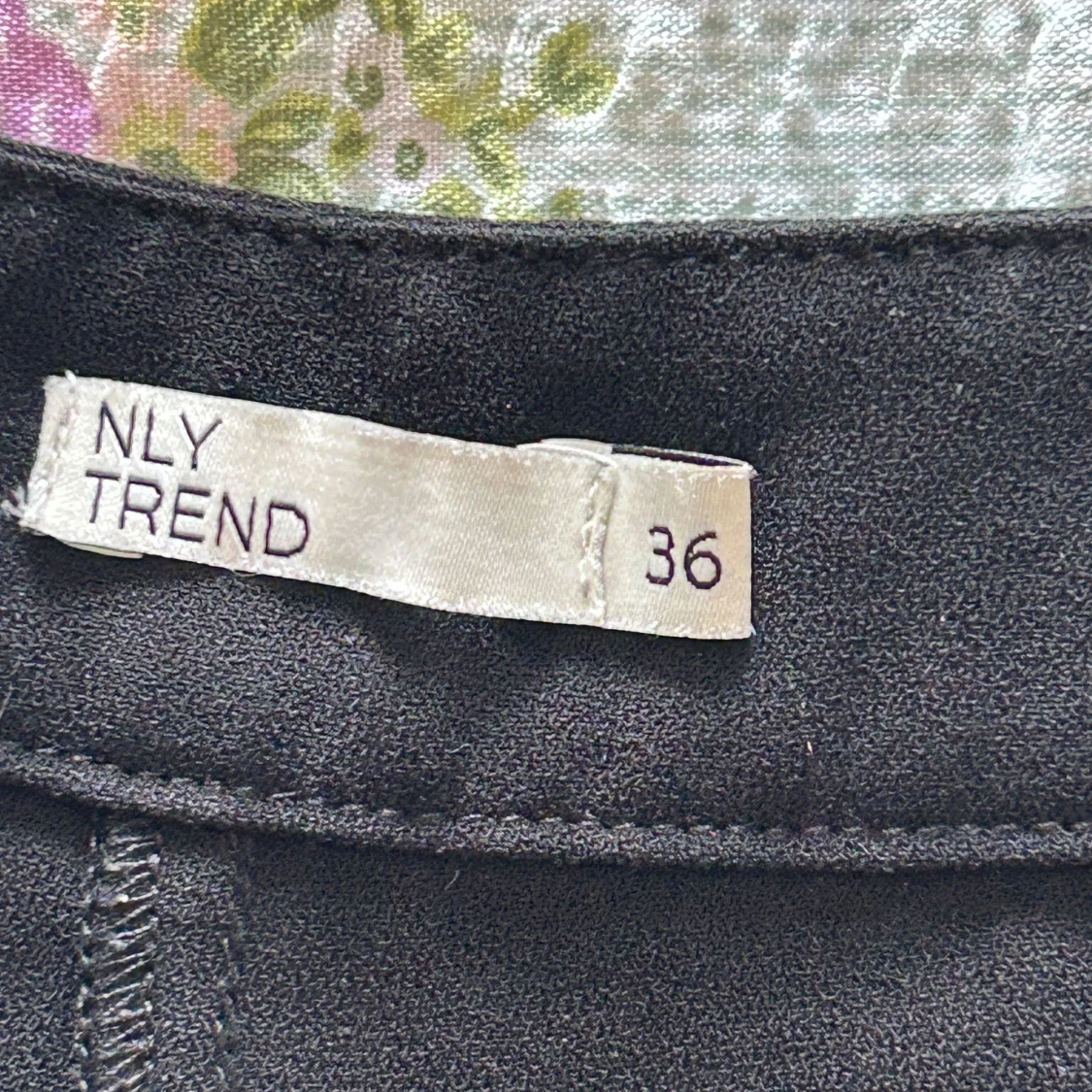 Helt nya kostymbyxor! 