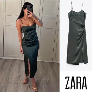 Zara klänning oanvänd finns prislapp på. Ordinarie pris 559 SEK. 