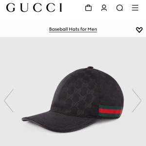 Säljer en äkta gucci keps i strl M Köpt på guccis hemsida, boxen är kvar med allt tillbehör   Priset kan diskuteras vid snabb affär!