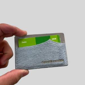 Säljer denna riktigt snygga plånboken ifrån jacobcohen. Kom med bud♻️✔️  Vid frågor och funderingar skriv gärna! 