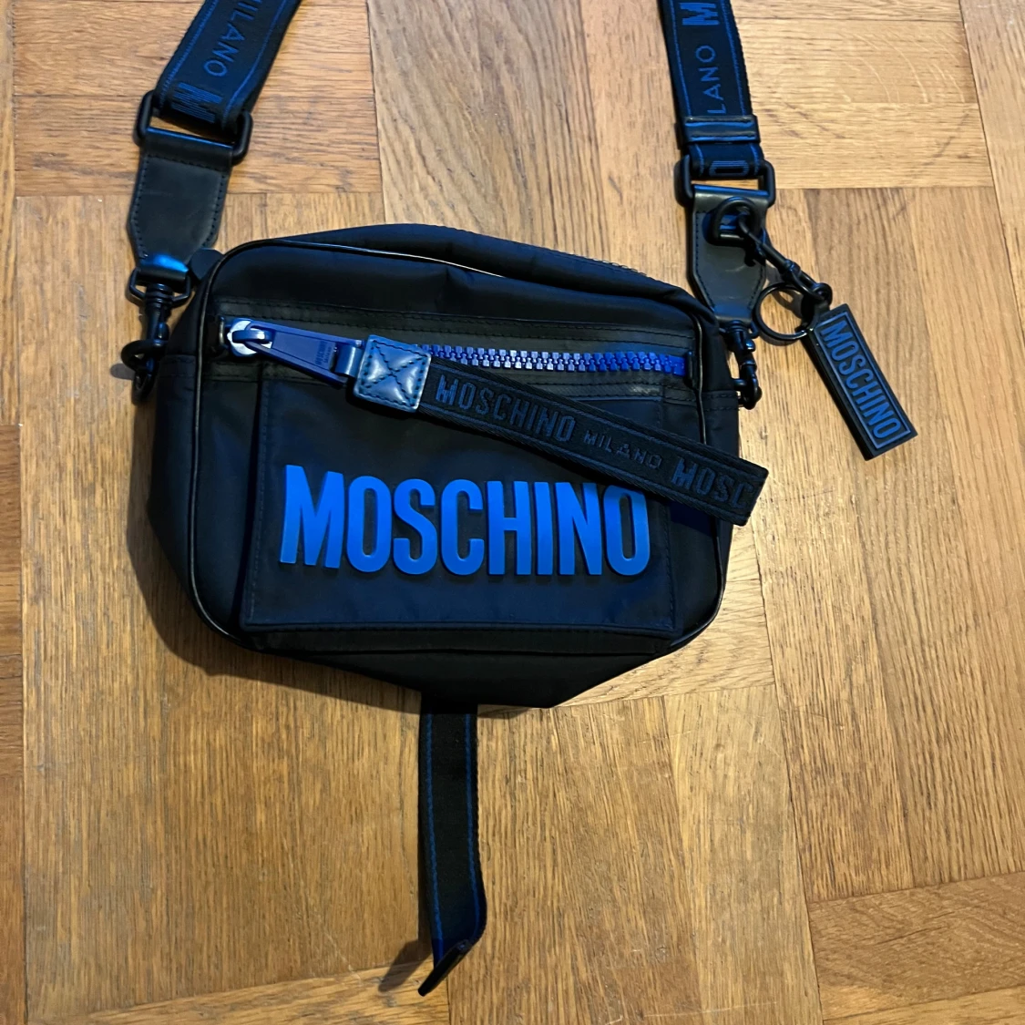 Moschino väska (Unisex) - 90