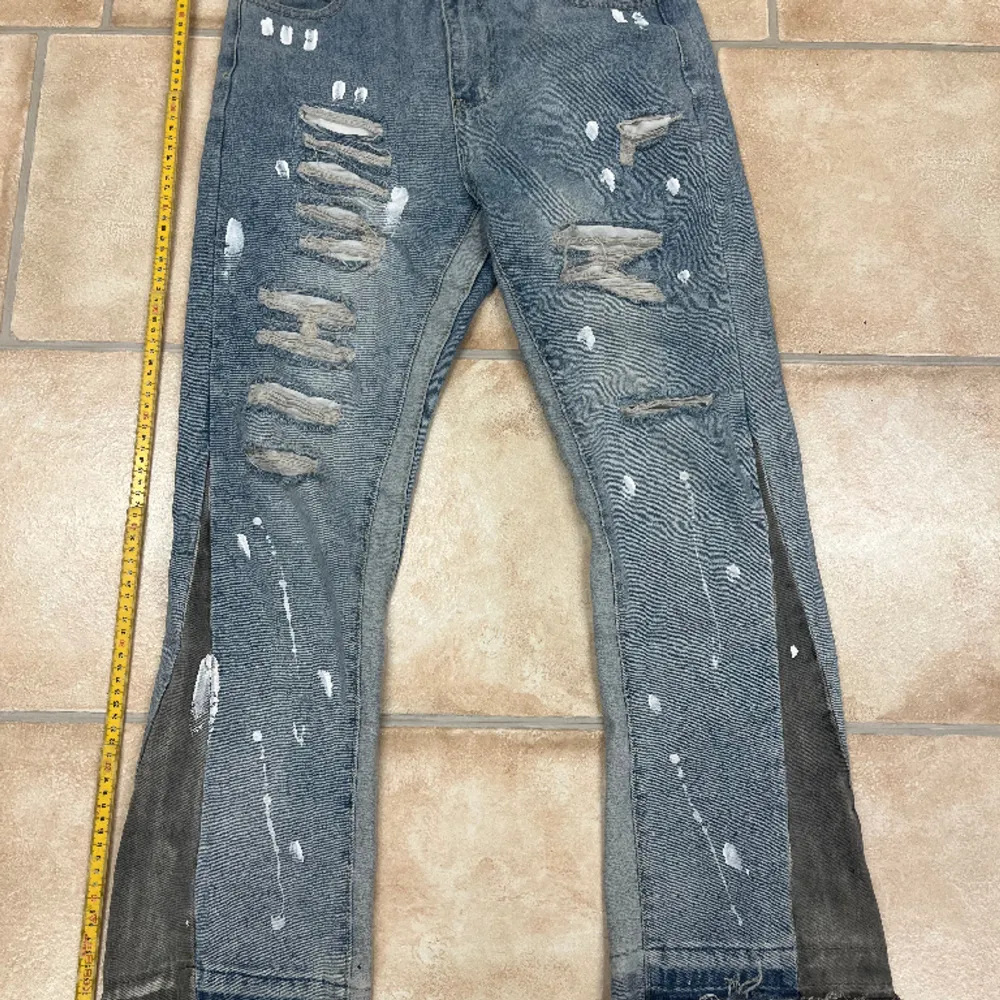 Gallery Dept jeans använd 4 gånger Max så jätte bra skick. Jeans & Byxor.