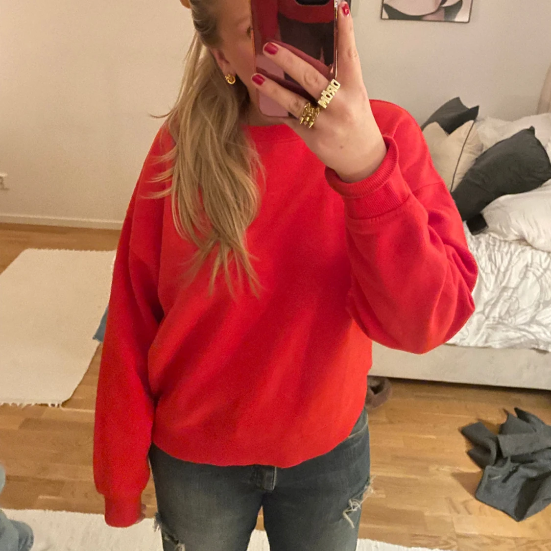 Röd sweatshirt 