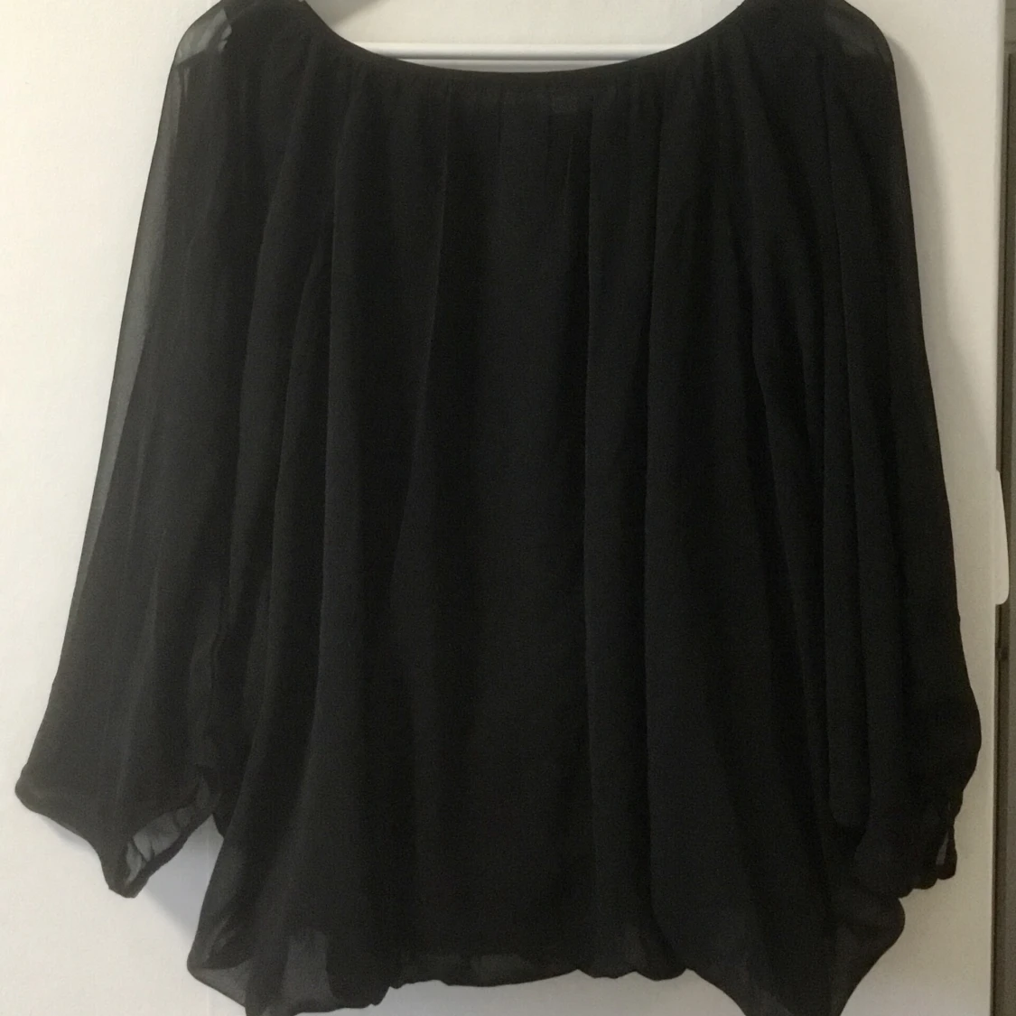 I-say Classy top i svart organza  - 90