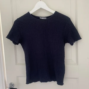 Zara t-shirt - Fin t shirt från zara i bra skick! 🩷