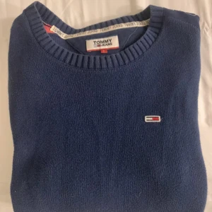 Tommy Hilfiger  - Tommy Hilfiger  Nytt  Använt 3-4 gånger  Lång ärmad  Inga konstigheter  Inga fläckar  Inga missfärgat  Storlek S