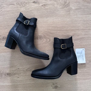 Primeboots stövletter - Helt ny 🌸 lappen är kvar Storlek 37