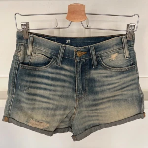 Levisshorts - Oanvända jeansshorts 
