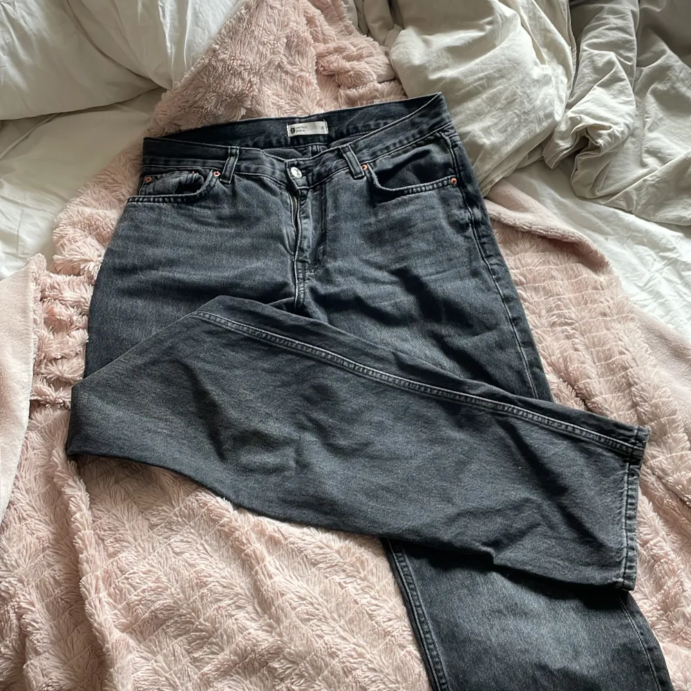 Gina jeans, sparsamt använda.🎀. Jeans & Byxor.