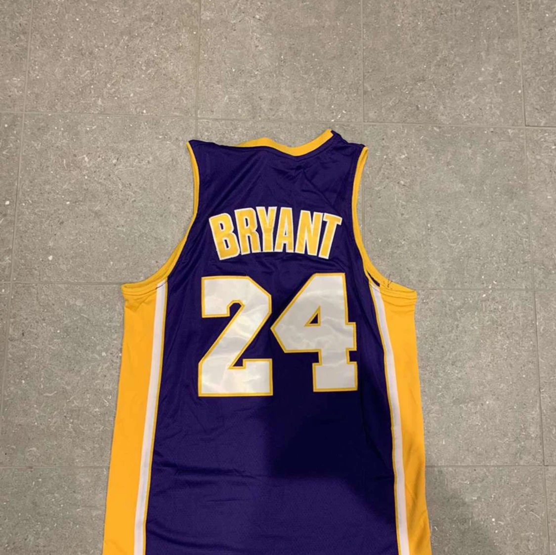 Kobe jersey - 90