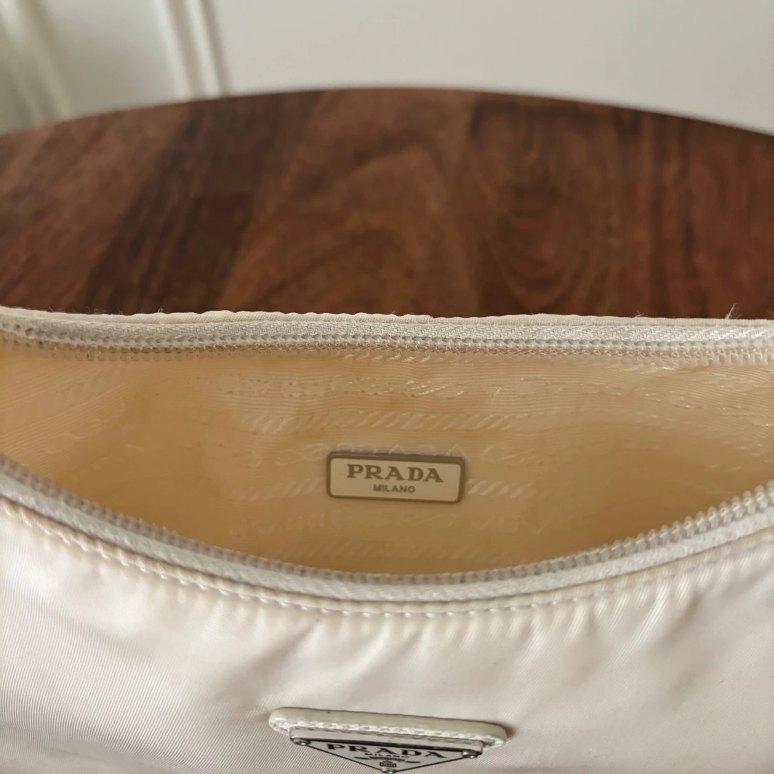 Prada Re-Edition 2000 - 92