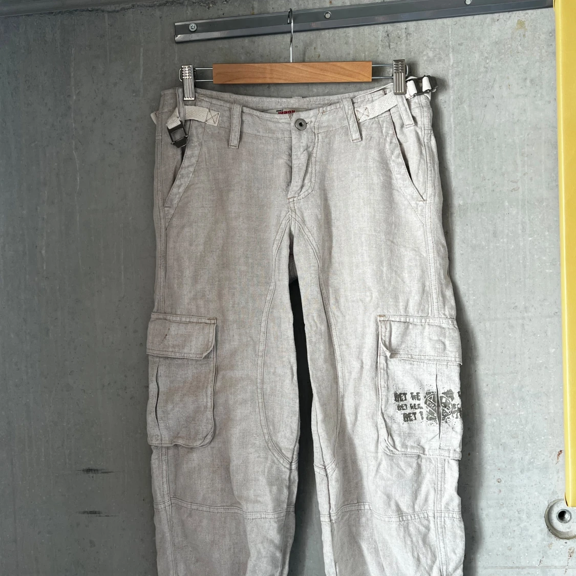 Beiga lågmidjade baggy byxor - 90