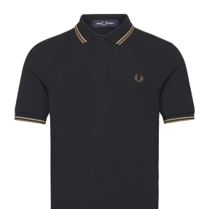Fred Perry Pikétröja - Storlek S Bra passform. Väldigt bra skick. 