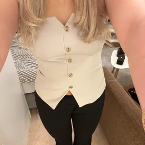 Topp - Jättefin ”kostym” topp, storlek 38. Har använt den endast en gång.