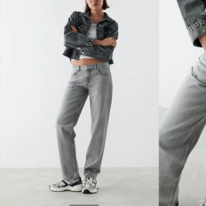 grå lågmidjade jeans - grå lågmidjade raka jeans från gina, sparsamt använda, inga defekter eller tecken på användning. 