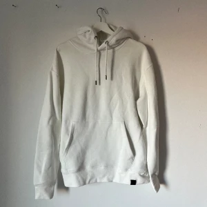 Vit hoodie - True to size 