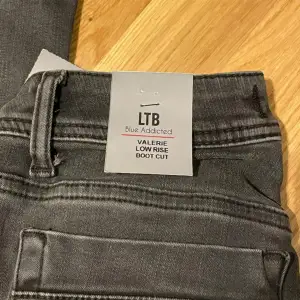 Vill sälja dessa LTB jeans som jag inte använder alls och har bara testat på den en gång. 