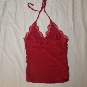 Rött linne - Köpt från cider. Mycket snyggt och bekvämt!