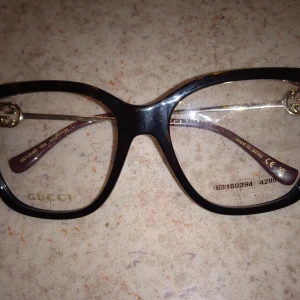 Gucci glasögonbågar  - Helt nya Gucci glasögonbågar 