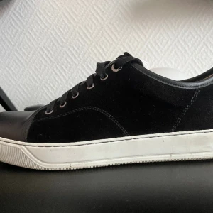 Lanvin Nappa Cap - Used a couple of times but not really my style. Happy to show them without commitment around rådmansgatan. 