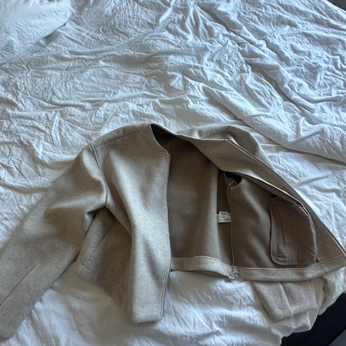 Beige bomber fleece  - 90