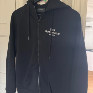 Peak ferformce tröja som ny - Som ny i slt L