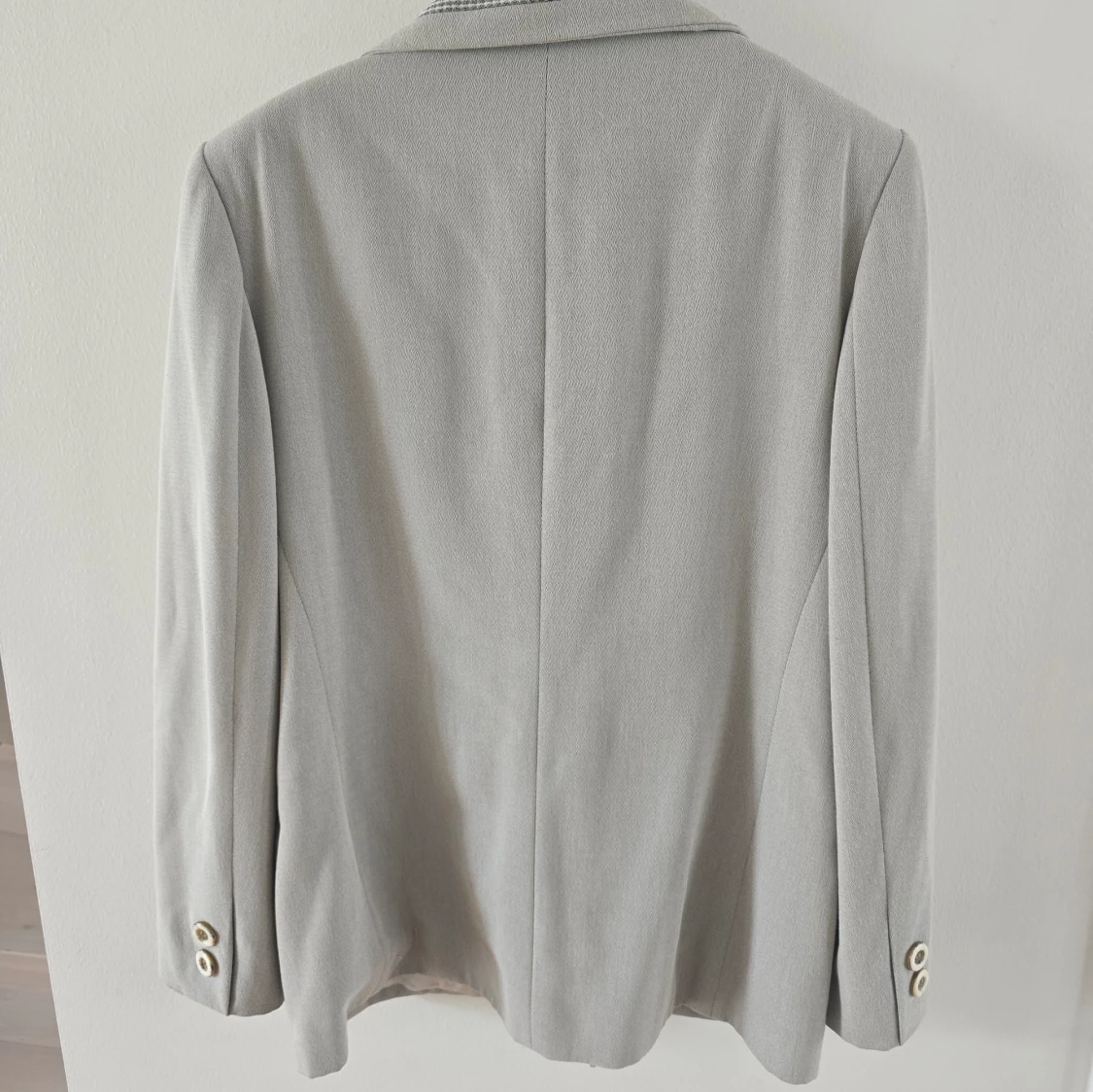 Grå blazer  - 90