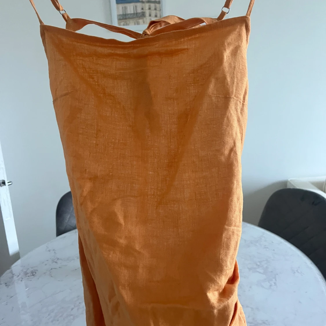 Draperad linneklänning - 90