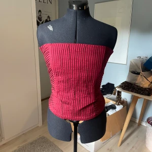 Snygg bandeau topp - Snygg topp från Bitte Kai Rand. Inköpt second hand, fint skick🩷