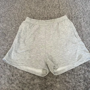 Mjukis Shorts  - Mjukis shorts, korta