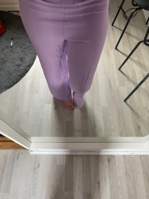 byxor - Använt dom 1 gång då dom sitter lite för tajt på mig. Men väldigt skönt och svalt material. 