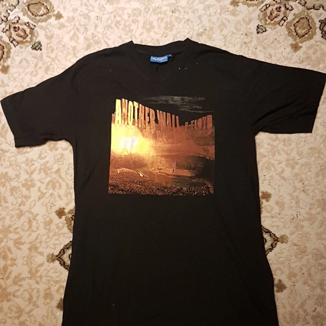 P-Floyd tee size M