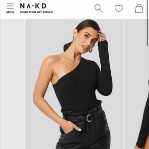  - Anvönd 1 gång så precis som ny! Säljer pga att den bara ligger i garderoben vilket är väldigt synd då den är väldigt fin☺️ Skriv för fler bilder