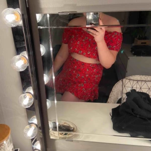  - Jättefint och gulligt sett från gina tricot. 