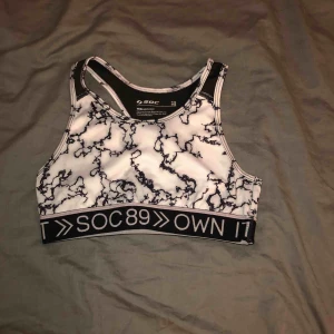  - Sälja denna fina marmor sport toppen, aldrig använd mycket bra skick😍