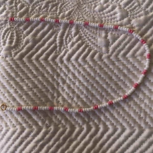  - Jätte fin chocker med rosa vitt mönster 🤍💗 