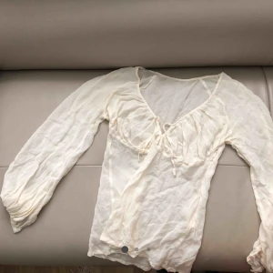  - Jättefin genomskinlig blus🌼🌼