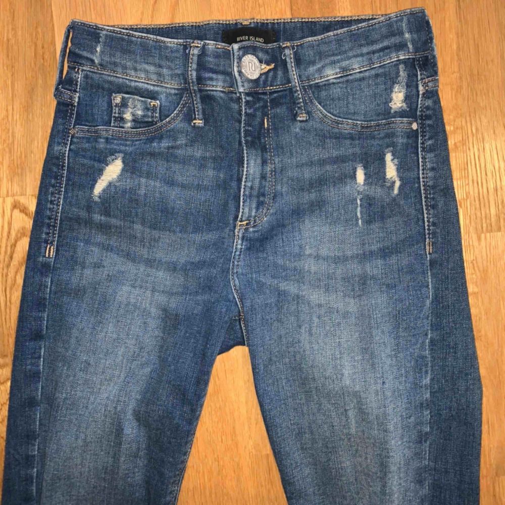 Jeans från River Island Storlek 32 Frakt: 79kr . Jeans & Byxor.