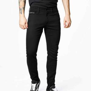 Calvin Klein jeans stay black! Nya använda 1 gång Calvin Klein jeans nypris ca 1500