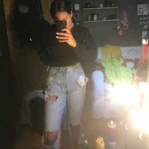 Slitna jeans från newyorker  - Slitna jeans storlek xs