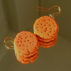 handmade biscuit earrings  - shipping in sweden 15kr / if you buy 3 or more items it's free shipping!! 