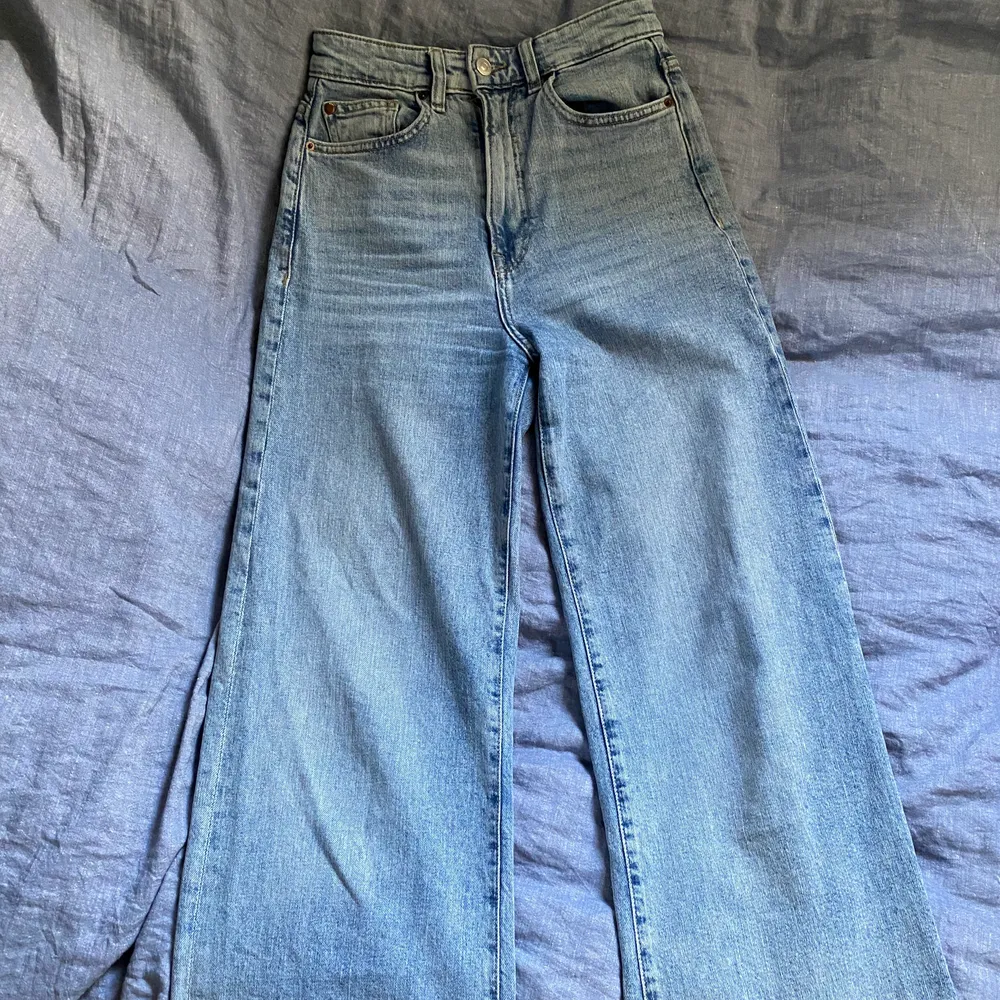 Vida, långa jeans från H&M. Super fin passform samt sköna!. Jeans & Byxor.