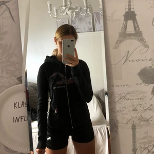 Ziphoodie  - Ziphoodie från Hollister! Storlek Xs, 100kr💕