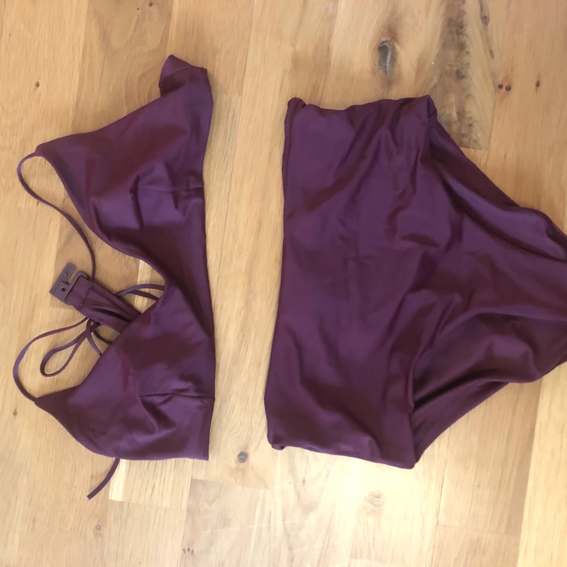 Lila bikini från Weekday