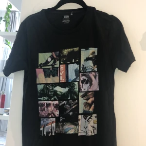 Levi’s tröja - En skate tröja från Levi’s har en bra passform till storlek SX/S. Svart basic tröja som jag aldrig har använt, köpte den för några månader sedan.